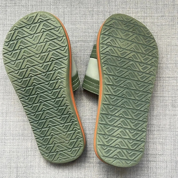 Reef Kids Ahi Slide Sandals, tan/olive - Picture 7 of 7